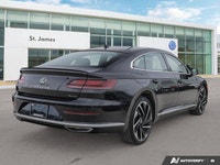 * Drivetrain: 8-speed automatic transmission with Tiptronic paired with standard 4MOTION All-Wheel D... (image 4)