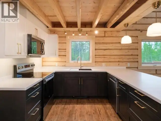 400 URSA WAY Whitehorse North, Yukon in Houses for Sale in Whitehorse - Image 13