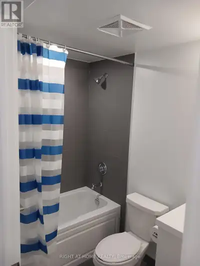 New & Never-Lived-In Spacious Unit in UC Tower 3. Close to Costco, Restaurants, UOIT, Durham College...