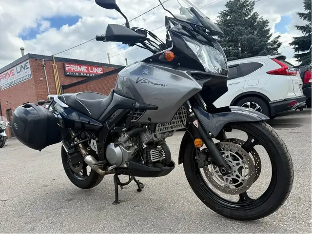 2006 Suzuki V-Strom 1000 ~ V-STROM 1000 ~ COMFORT ~ TOURING ~ LO in Street, Cruisers & Choppers in City of Toronto - Image 30