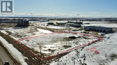 BUILD-TO-SUIT… Let Us Help You Dream.The Seller is open to partnering in bringing your vision to lif...