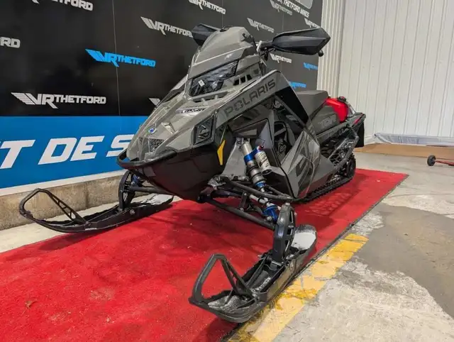 2025 Polaris 9R INDY XCR 136 in Snowmobiles in Thetford Mines - Image 9
