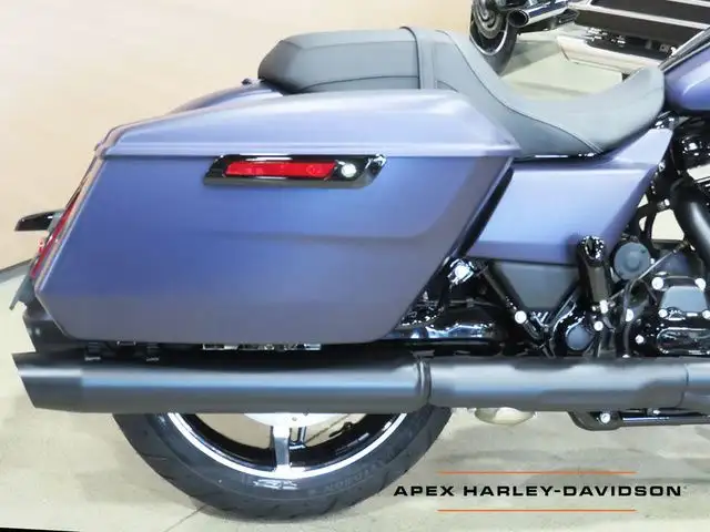 2025 Harley-Davidson FLTRX - Road Glide in Sport Touring in Cambridge - Image 10