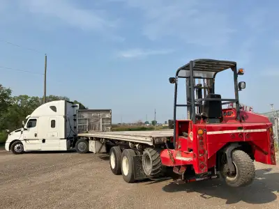 Located in wpg. Will separate. 2009 Thruway 43' Trailer with your choice of Moffett. $ 29,000 with 2...