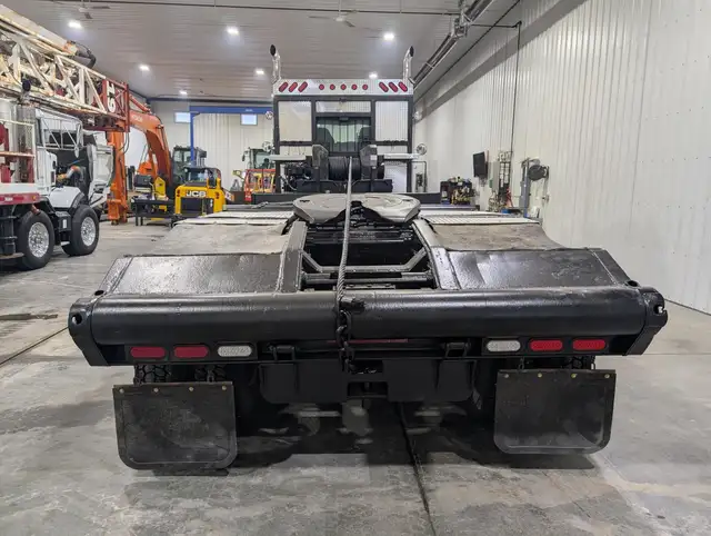 2013 KENWORTH C500 in Heavy Trucks in Kamloops - Image 6