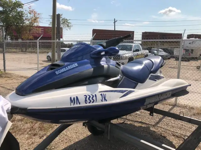 2002 SEADOO GTX RFI With Double Trailer in Personal Watercraft in Winnipeg - Image 2