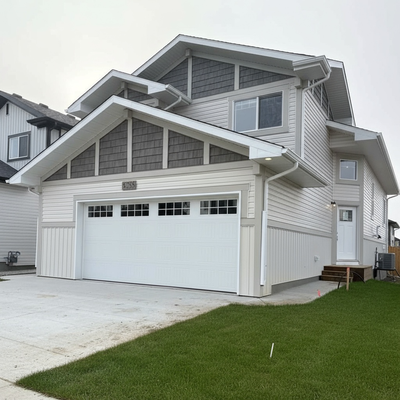 Welcome to Schmeiser Lane, built by the award-winning Ehrenburg Homes! Incentives available! Located...