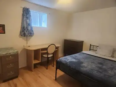 Chambre à louer à Longueuil