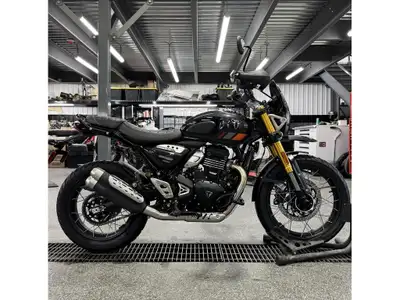 2026 Triumph SCRAMBLER 400 XC GRI Triumph SCRAMBLER 400 XC GRI 2026 Les photos peuvent être à titre...