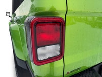 This 2026 JEEP GLADIATOR SPORT 4X4 has the following options Cloth Low-Back Bucket Seats, Remote Sta... (image 9)