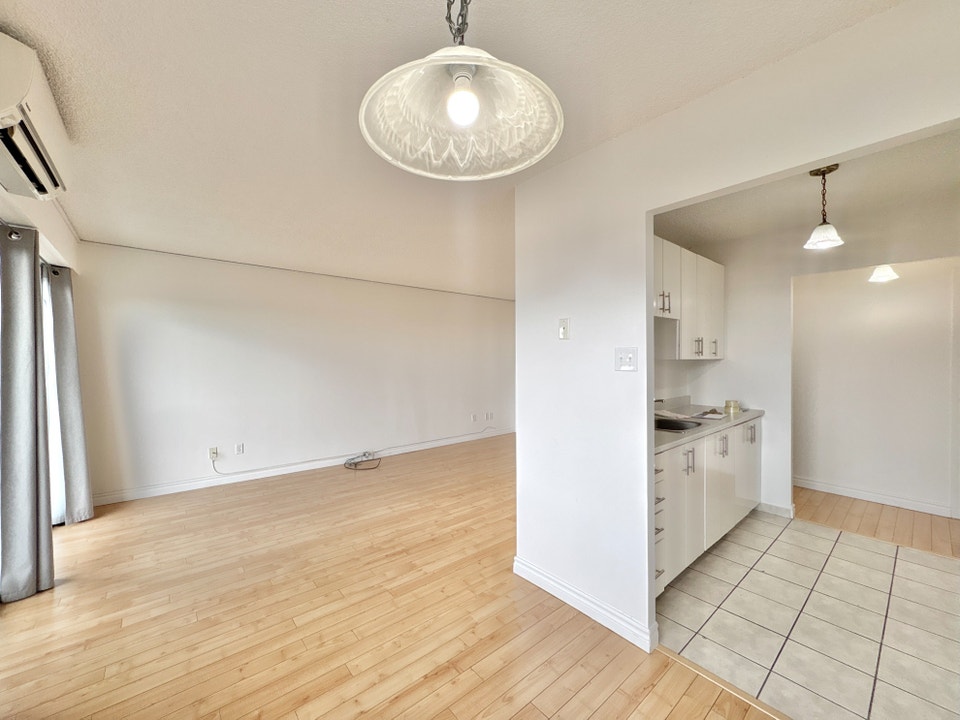 4 et demi à Trois-Rivières - Hydro inclus - Dispo maintenant 4