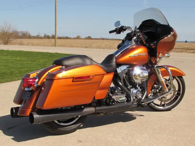 2015 Harley-Davidson FLTRXS Road Glide Special 103 Motor 52,000  in Sport Touring in Leamington - Image 12