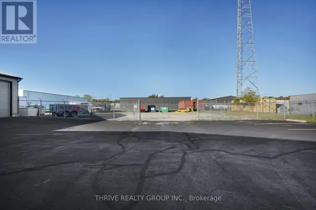 331 NEPTUNE CRESCENT London East (East J), Ontario in Commercial & Office Space for Rent in London - Image 36