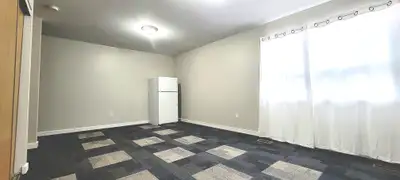 Rent Includes: WiFi Parking Weekly Cleaning Services for All Shared Spaces Are you a McMaster Univer...