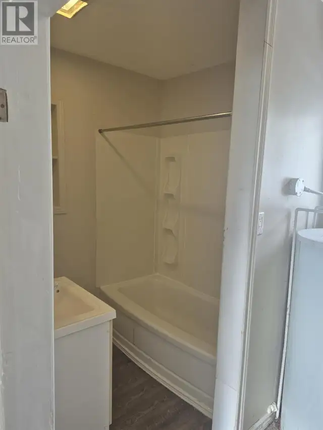 227 Turner AVE Sault Ste. Marie, Ontario in Long Term Rentals in Sault Ste. Marie - Image 8