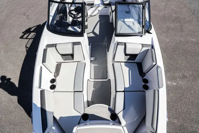2023 Yamaha AR220 in Powerboats & Motorboats in Rimouski / Bas-St-Laurent - Image 24