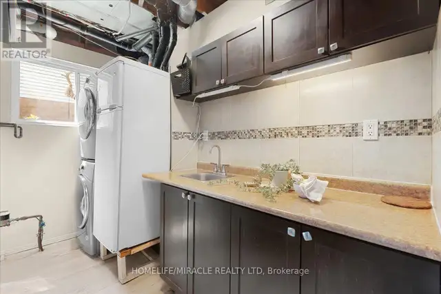 150 BANKSIDE DRIVE Kitchener, Ontario in Houses for Sale in Kitchener / Waterloo - Image 33
