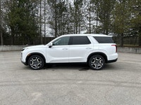 // ACCIDENT FREE!! // // SINGLE OWNER! // Meet the 2023 Hyundai Palisade Preferred 8-Passenger AWD,... (image 9)