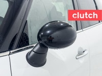 Folding Rear Seats, Speed-Sensitive Volume, Bluetooth Music and more! Clutch is the largest online u... (image 8)