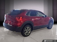 2025 Mazda CX-30 Le 2025 Mazda CX-30 GS combine élégance et performance dans un design compact et mo... (image 4)