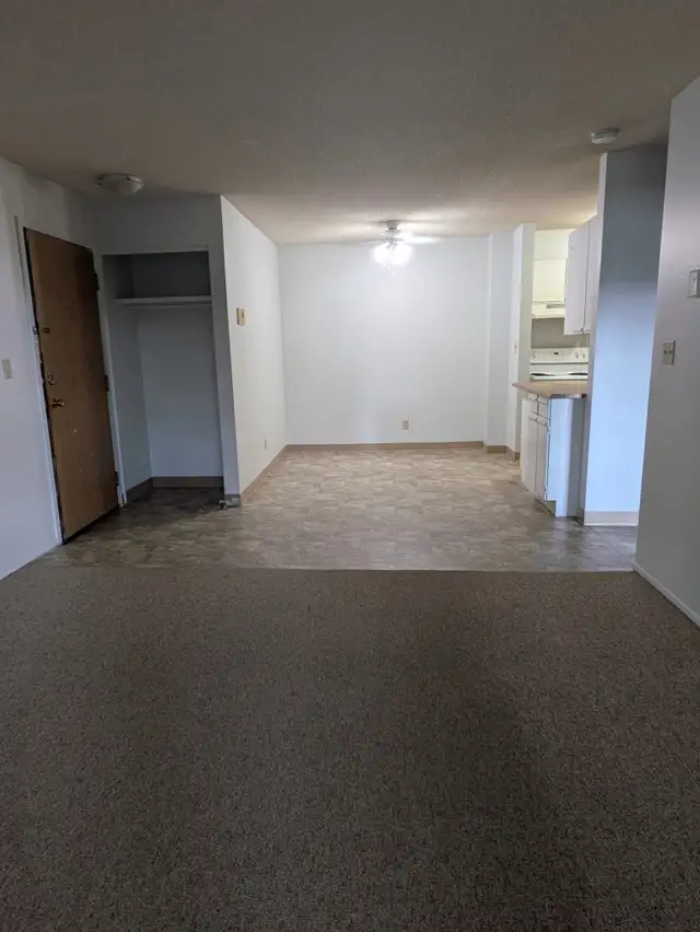 1 Bedroom - Senior Promo starting at $1295 (Heat & Water Incl.) in Long Term Rentals in Calgary - Image 5