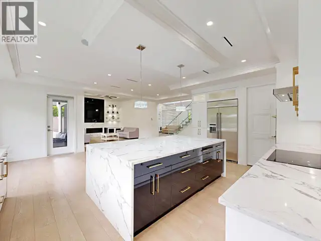 3560 HIGHLAND BOULEVARD North Vancouver, British Columbia in Houses for Sale in North Shore - Image 9