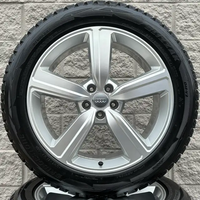 (99%) 4x Audi Q8 E-Tron 20" OEM Winter Wheels Package in Tires & Rims in City of Toronto - Image 3