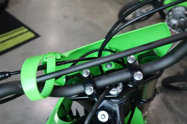 2025 Kawasaki KX112 Lime Green in Dirt Bikes & Motocross in Edmonton - Image 4