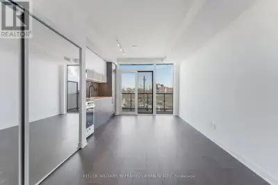 S333 - 35 ROLLING MILLS ROAD Toronto (Waterfront Communities), O