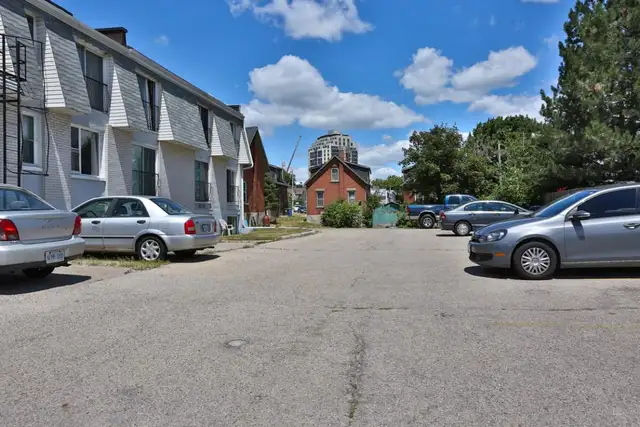 45-49 Surrey Street East - bachelor Apartment for Rent in Long Term Rentals in Guelph - Image 12