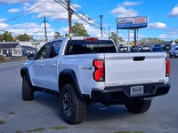 Engine: 2.7L TURBOMAX L/100Km City: 14.1 L/100Km Hwy: 13.8 Safety Equipment StabiliTrak, stability c... (image 6)