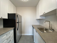 SPACIOUS TWO BEDROOM APARTMENT FOR RENT IN PETERBOROUGH! SURROUNDED BY PARKS AND CLOSE TO LITTLE LAK... (image 2)