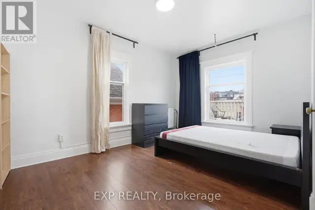 30 REGINA STREET N Waterloo, Ontario in Long Term Rentals in Kitchener / Waterloo - Image 13