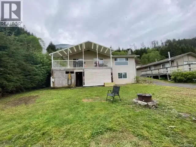551 MacMillan Dr Sayward, British Columbia in Houses for Sale in Campbell River - Image 15