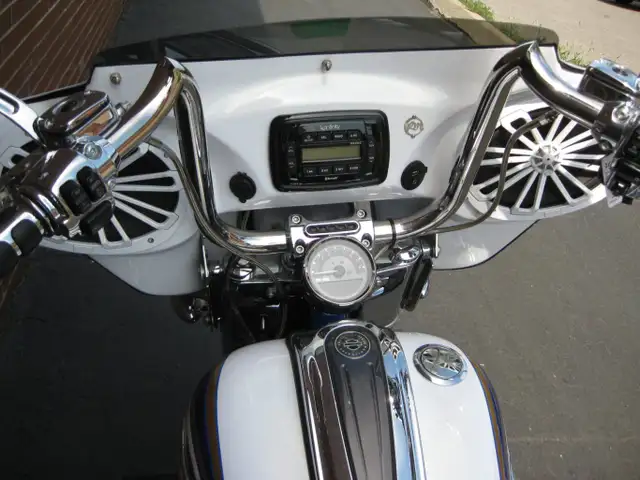 2014 Harley-Davidson FLSTNSE CVO Softail Deluxe in Street, Cruisers & Choppers in City of Toronto - Image 8