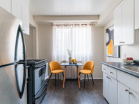 Set on beautiful, parklike grounds in the quiet, well-established community of Inglewood, the welcom... (image 3)