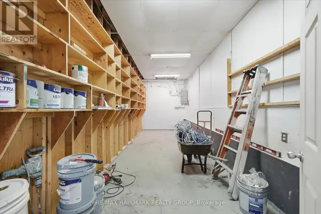2 - 1215 RAINBOW STREET Ottawa, Ontario in Commercial & Office Space for Rent in Ottawa - Image 15
