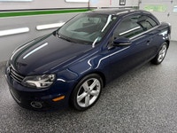 HARDTOP CONVERTIBLE - LOW MILEAGE We have a 2013 Volkswagen EOS Comfortline! This sporty convertible... (image 2)