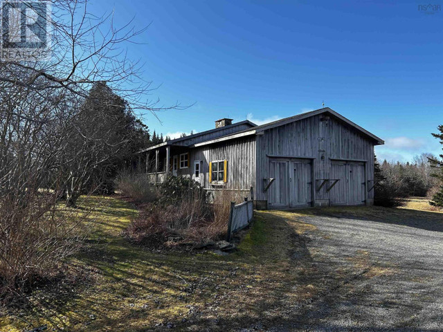 335 Fort Point Road Weymouth North, Nova Scotia in Houses for Sale in Yarmouth - Image 2