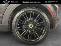 ===== 2023 MINI 3 Portes Cooper SE | Ligne Première | ===== ===== * Ligne Première * Contenu du pack... (image 6)
