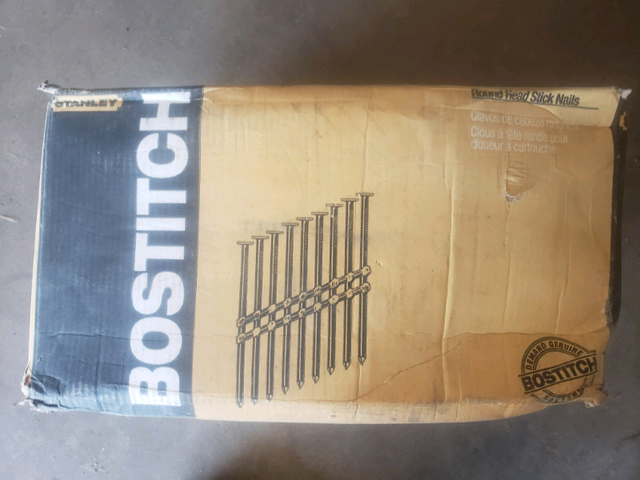 Bostitch 21 degree plastic collated round head stick nails in Other Business & Industrial in Edmonton - Image 2