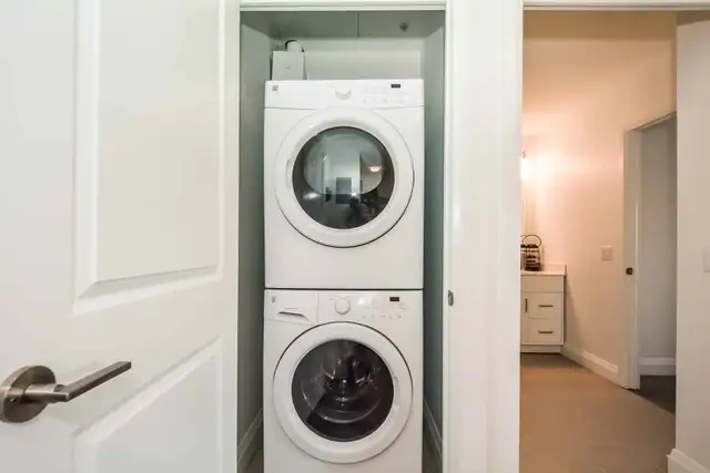 Fantastic 2 bedroom + 2 bathroom apartment to rent in Kitchener in Long Term Rentals in Kitchener / Waterloo - Image 9