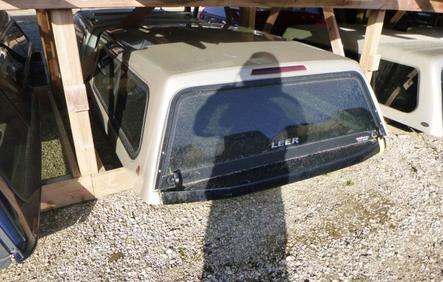 2015-2020 Ford F150 Leer Truck Cap in Other Parts & Accessories in Kitchener / Waterloo - Image 2