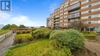 Ready to ditch the snow shovel and gym membership? Welcome to 101-1 Prince Street, offering over 1,2...