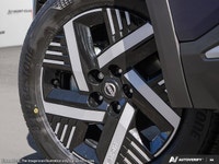 This Nissan Kicks has a durable Regular Unleaded I-4 2.0 L/122 engine powering this Variable transmi... (image 9)