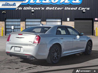 Look at this 2023 Chrysler 300 300S AWD | Navi | Pano Roof | Leather | Heated Seats + Steering | Ven... (image 4)
