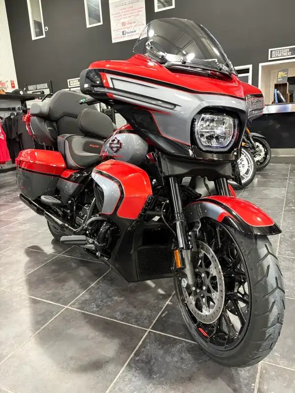 2026 Harley-Davidson CVO Street Glide Limited in Street, Cruisers & Choppers in Sudbury - Image 2