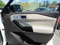 Thanks for viewing our South View Motors Inventory! 2021 Ford Explorer Platinum 4WD Accident‑Free •... (image 5)