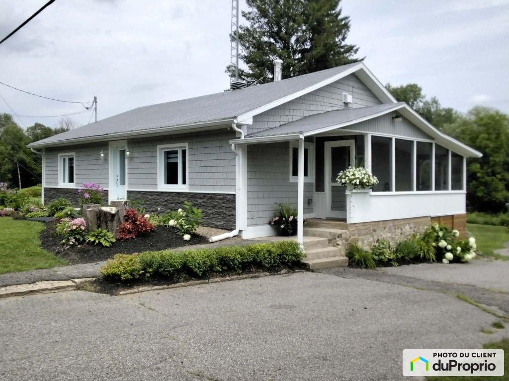 $419,000 - Bungalow for sale in St-Didace — photo 1