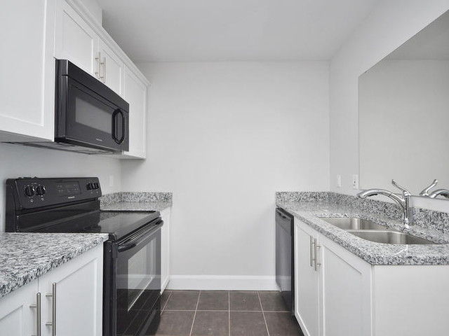 2 Bedroom 2 Bath in Dartmouth | Call Now! in Long Term Rentals in Dartmouth - Image 2